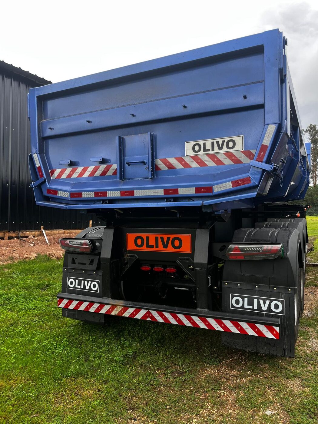 Semirremolque Olivo - Vial Uy